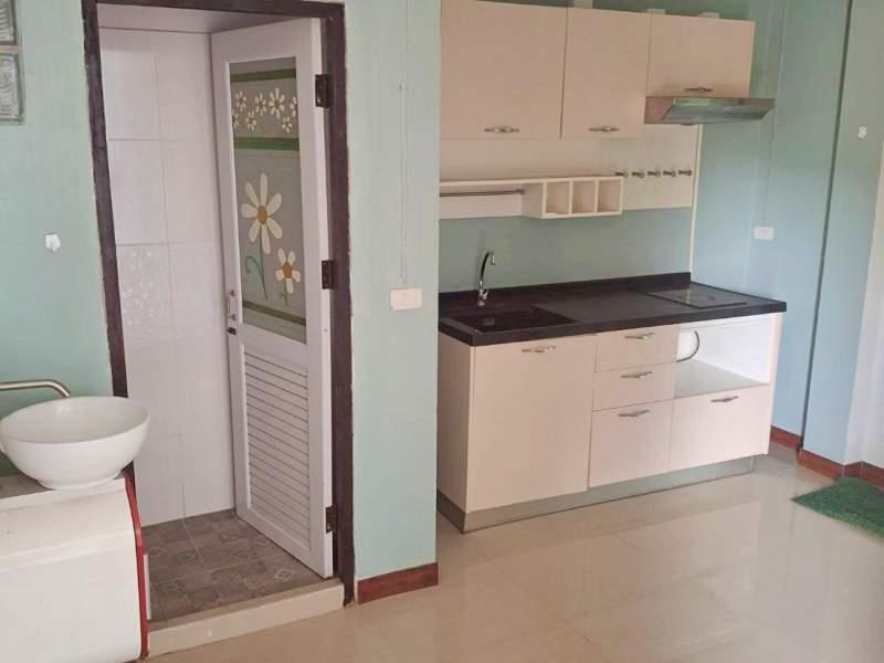 Charming Property with Private Pool Near Chiang Rai Beach – Ideal for Family or Airbnb Business - 3 houses in Chiangrai Beach